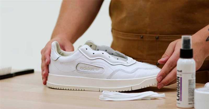  Beyaz Kumaş Kanvas Ayakkabıları Nasıl Temizlenir?