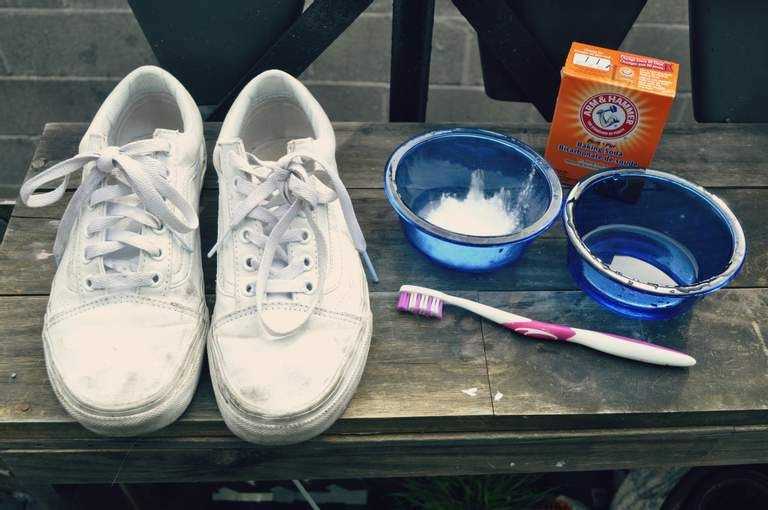 Kumaş spor ayakkabıları çamaşır makinesinde nasıl yıkanır?