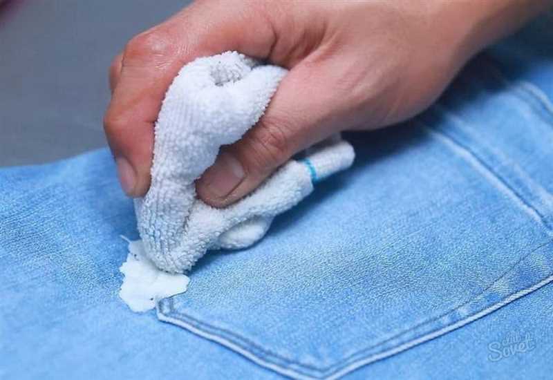Pantolonlardan Sakızı Çıkarmak İçin Kimyasal Yöntemler