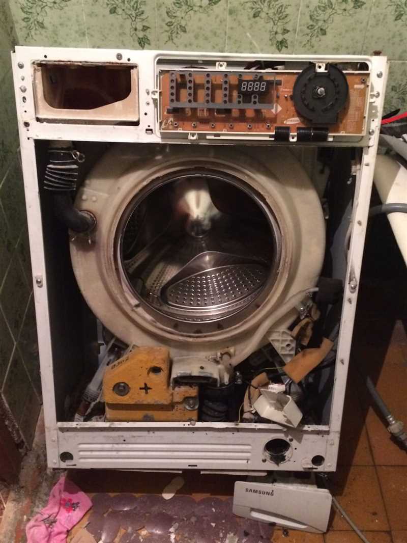 Çamaşır Makinesini Nasıl Elde Söküp Tamir Edebilirsiniz?